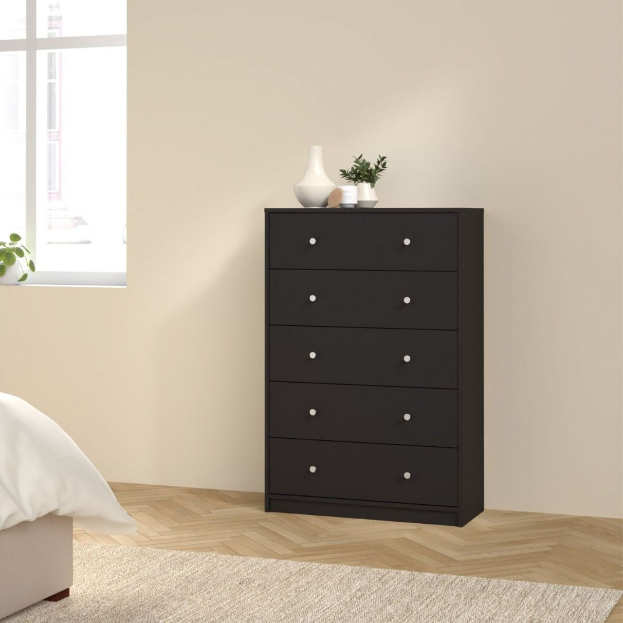 Black Chest of 5 Drawers