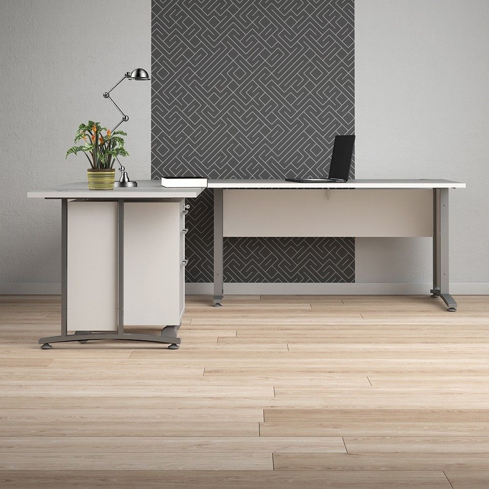 Desk 150 cm in White With Silver grey steel legs