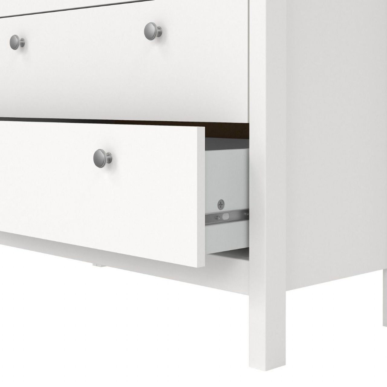 White 5 Drawer Chest With Round Metal Knobs