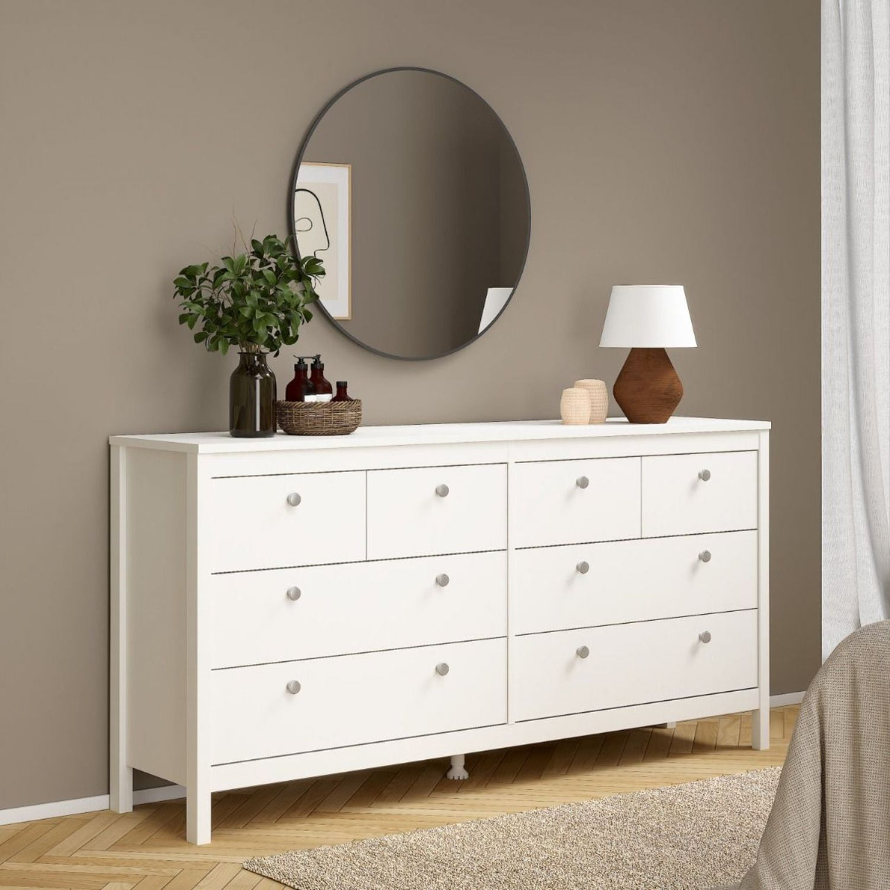 Wide White 8 Drawer Double Dresser With Metal Knobs 79.7x159.4x38.4cm