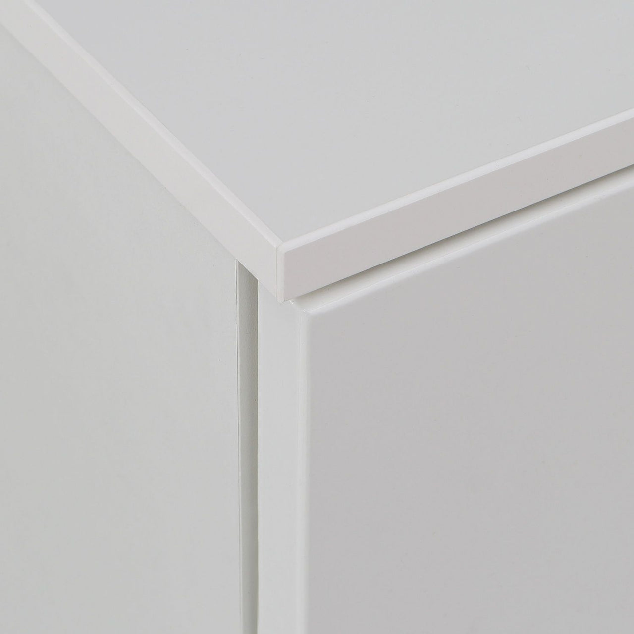 Chest of 6 Drawers in White White High Gloss