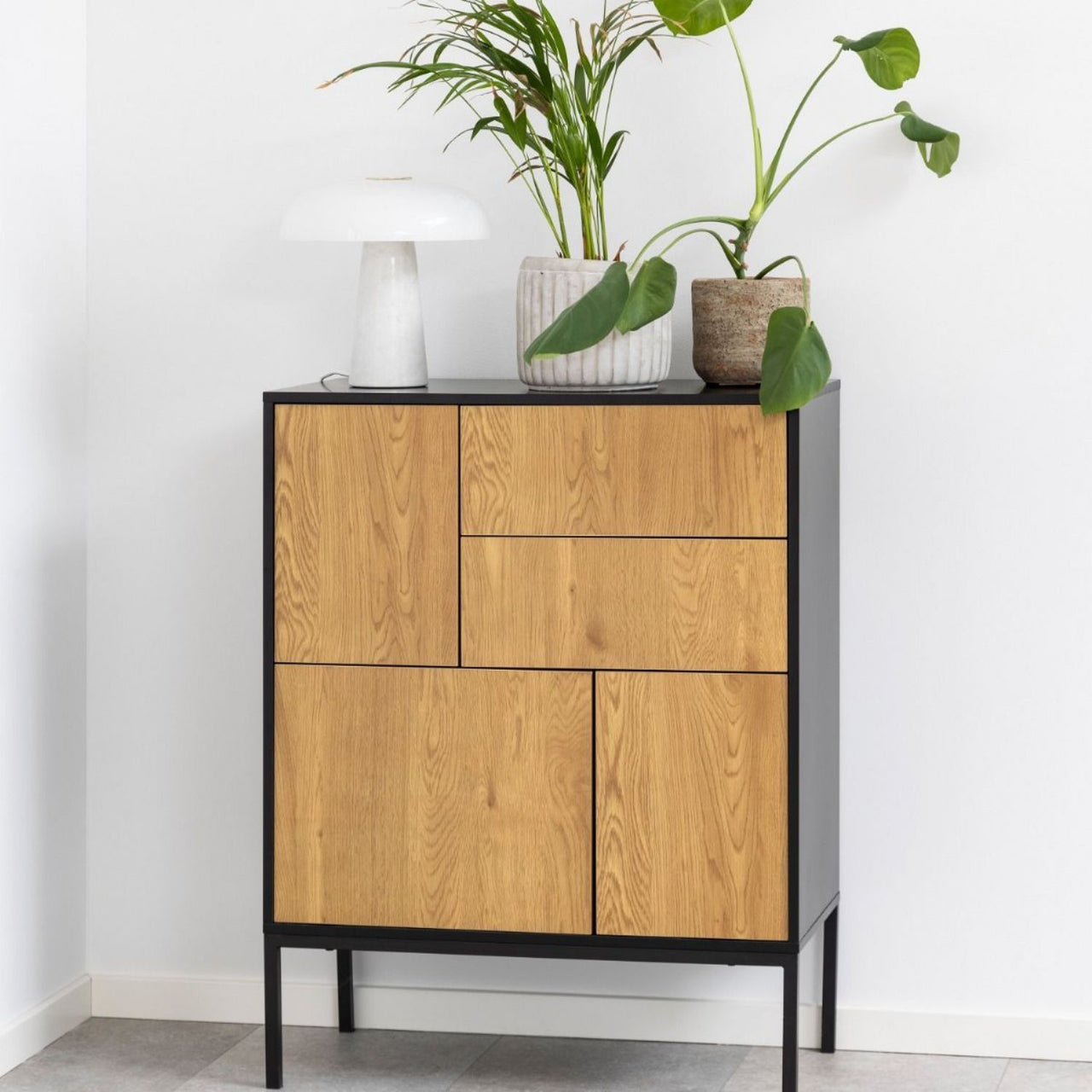 Seaford 3 Door 2 Drawer Sideboard in Black And Oak