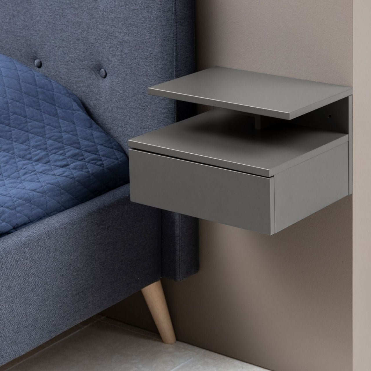 Ashlan Bedside Table with 1 Drawer in Grey