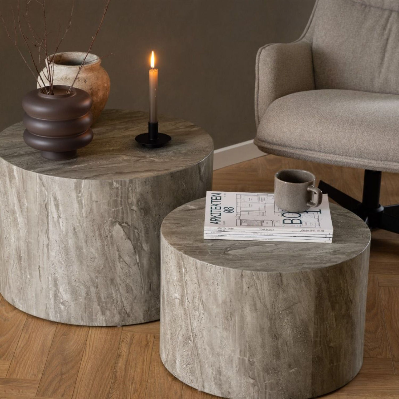 Dice Round Coffee Table Set in Grey Marble