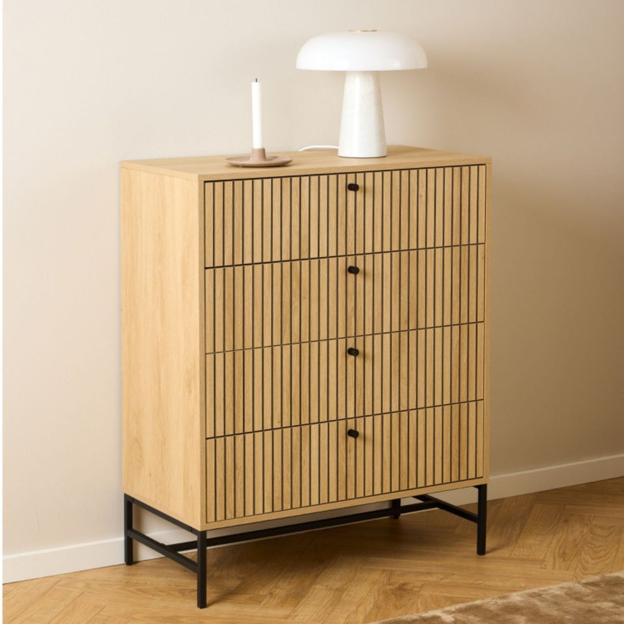 Albany Chest of 4 Drawers in Oak Black Legs