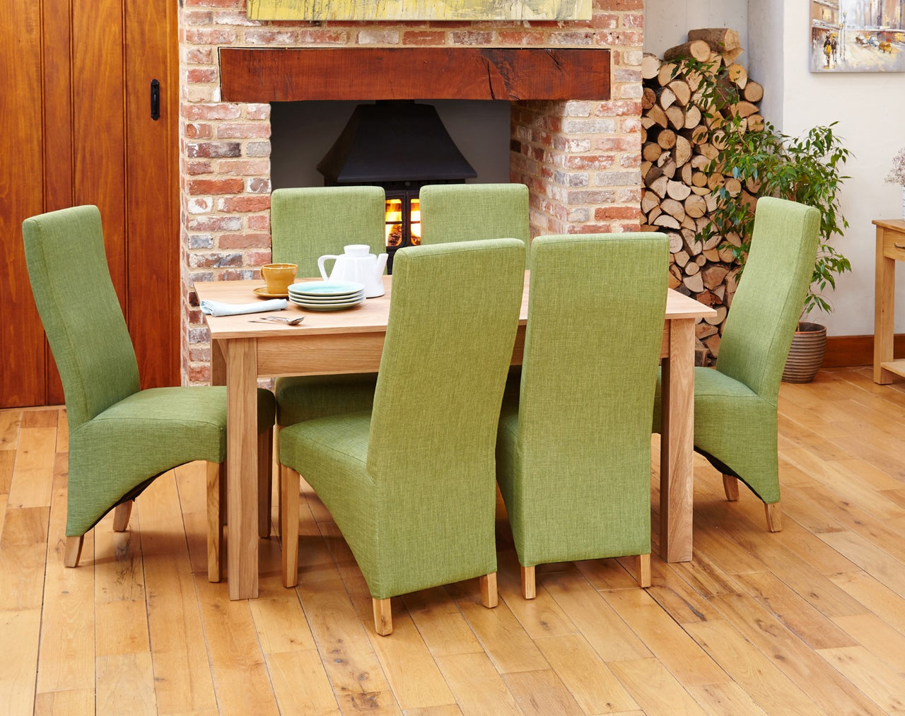 Solid Light Oak Dining Table 150cm x 90cm 4 to 6 Seater