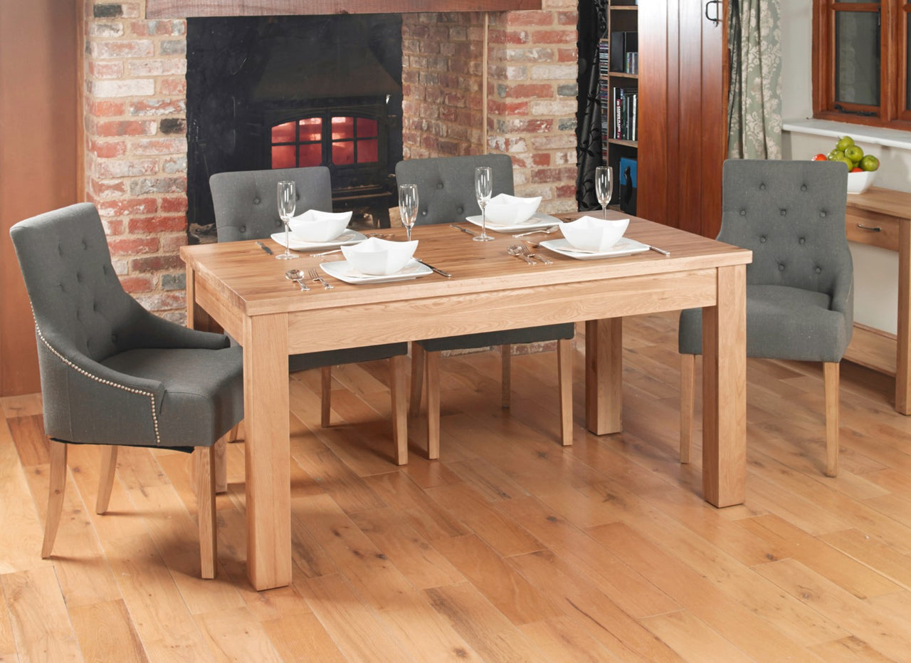 Light Oak Extending Dining Table Seats 4 6 to 8 People 150cm to 200cm