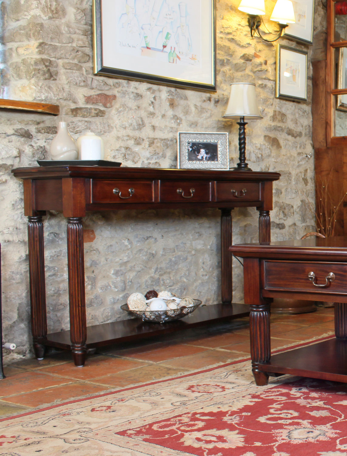 Traditional Dark Wood Mahogany Console Table