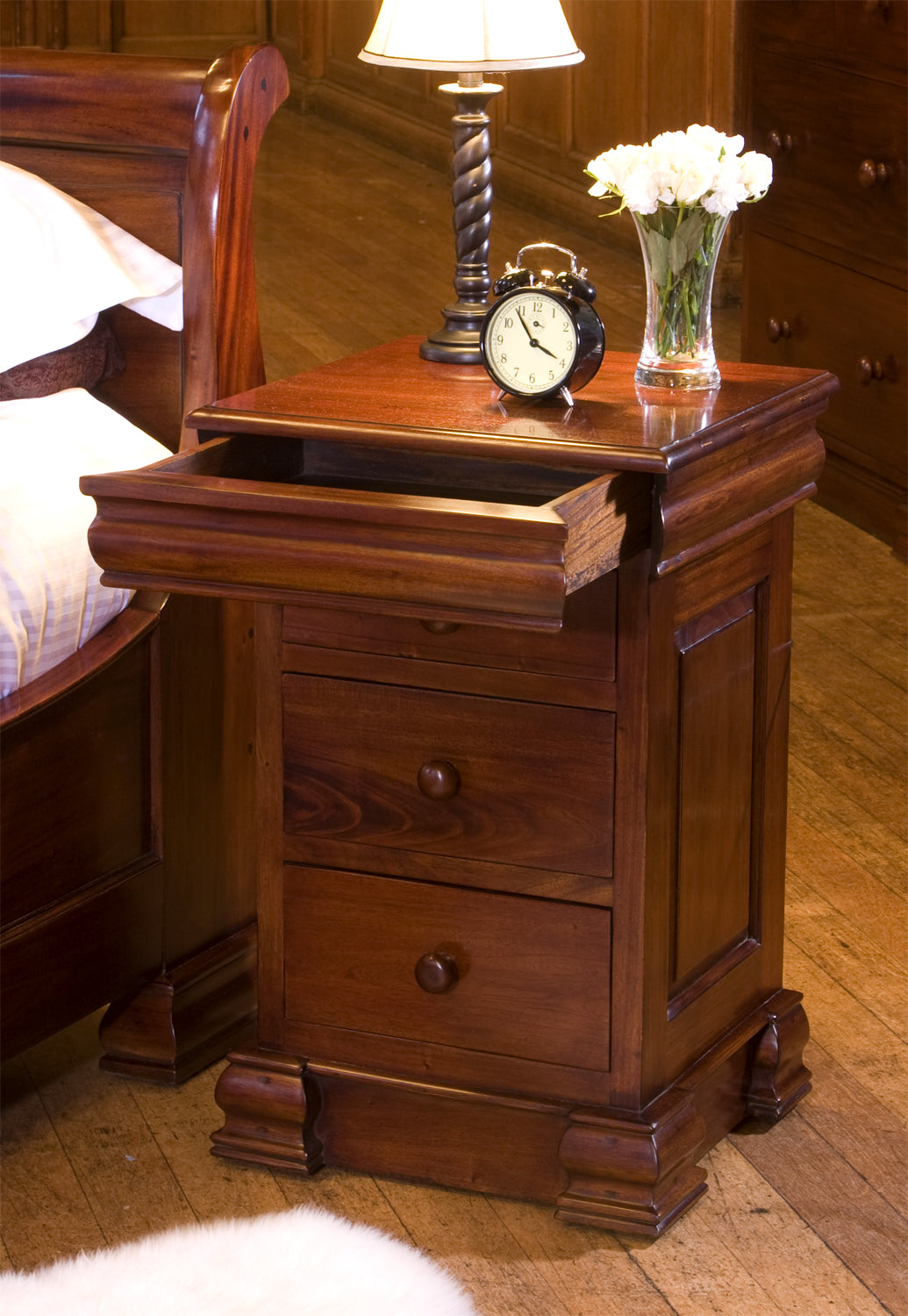 Mahogany 4 Drawer Lamp Bedside Table Traditional Dark Wood Finish